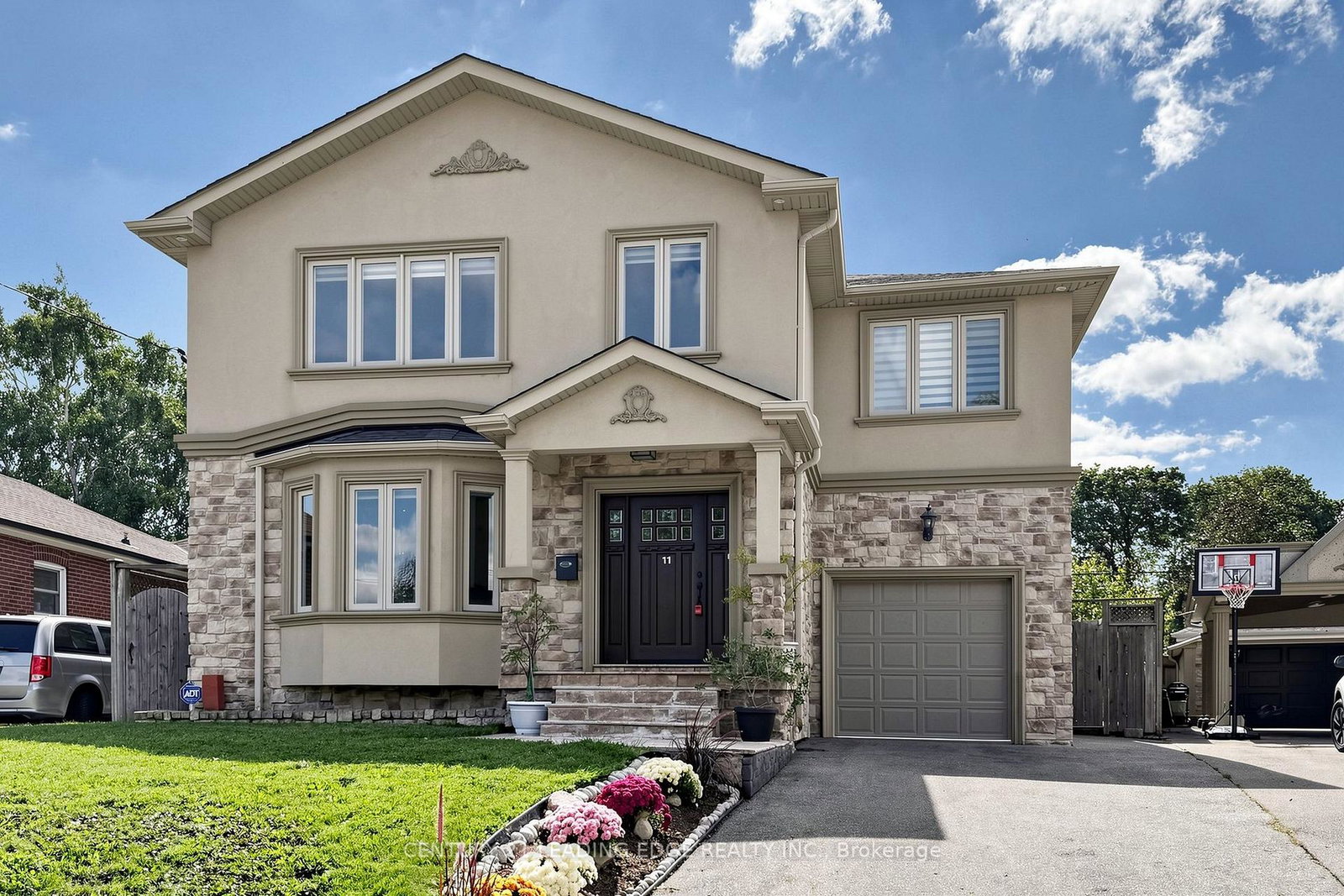 11-bellvare-crescent-toronto-scarborough-ontario-e13798382