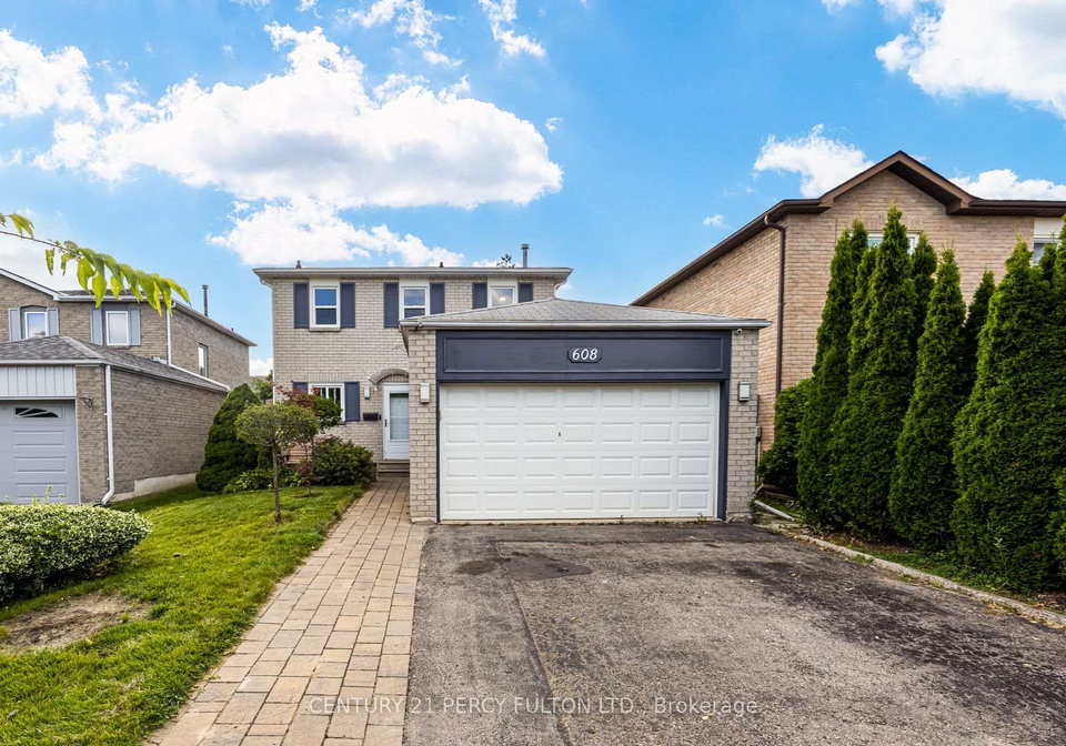 608-beckworth-square-pickering-ontario-e13799146