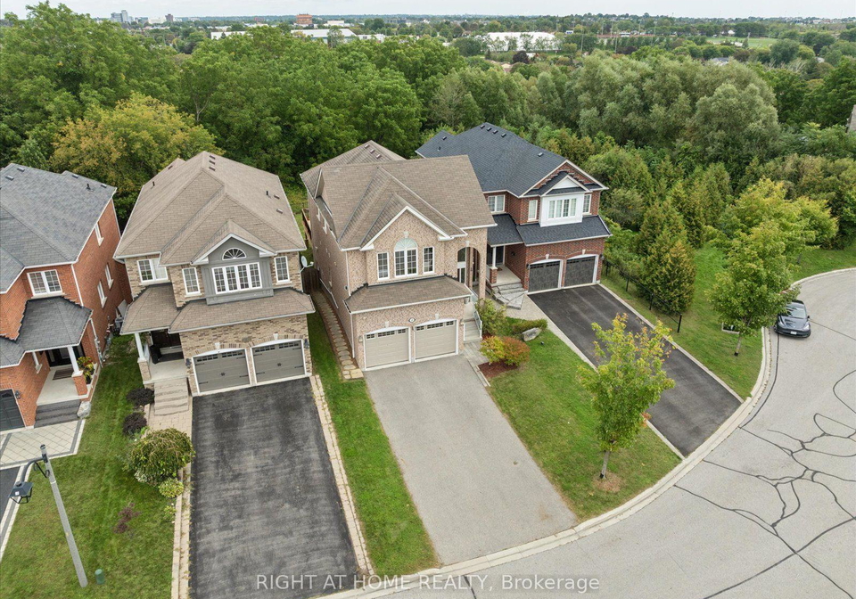 28-bradford-court-whitby-ontario-e13800634