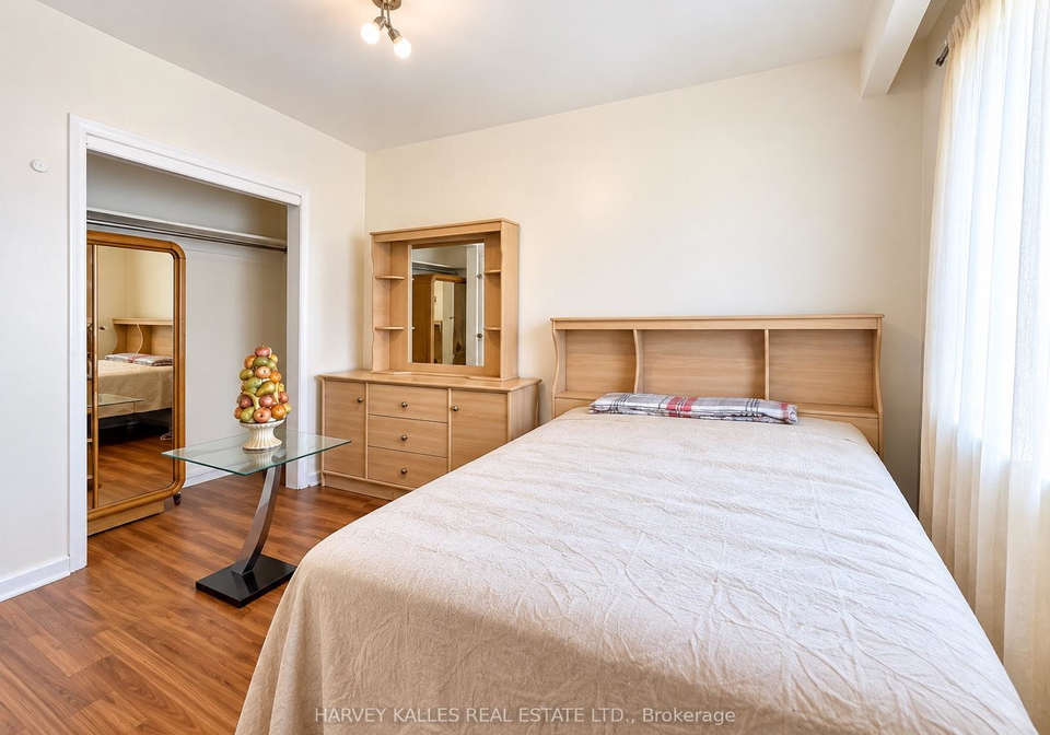 8-medford-avenue-toronto-scarborough-ontario-e13801534