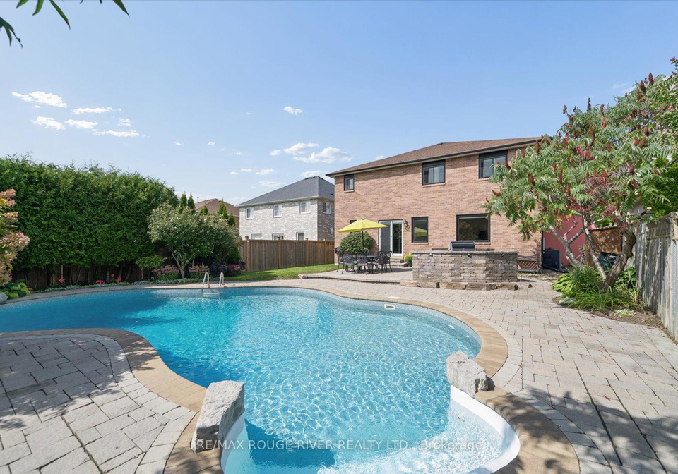 84-bedell-crescent-whitby-ontario-e13802384