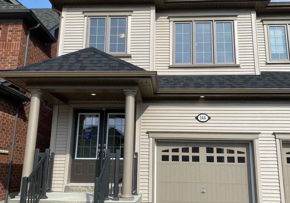 144-ice-palace-crescent-oshawa-ontario-e13803246