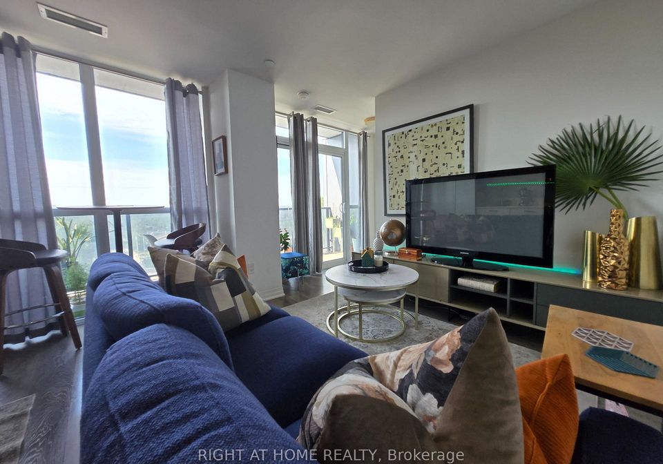 2301-danforth-avenue-toronto-toronto-ontario-e13803632