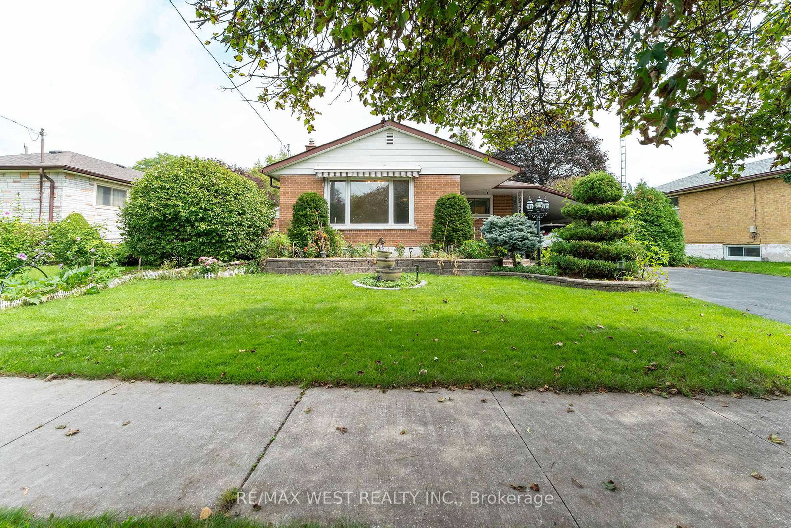 203-lupin-drive-whitby-ontario-e13803866