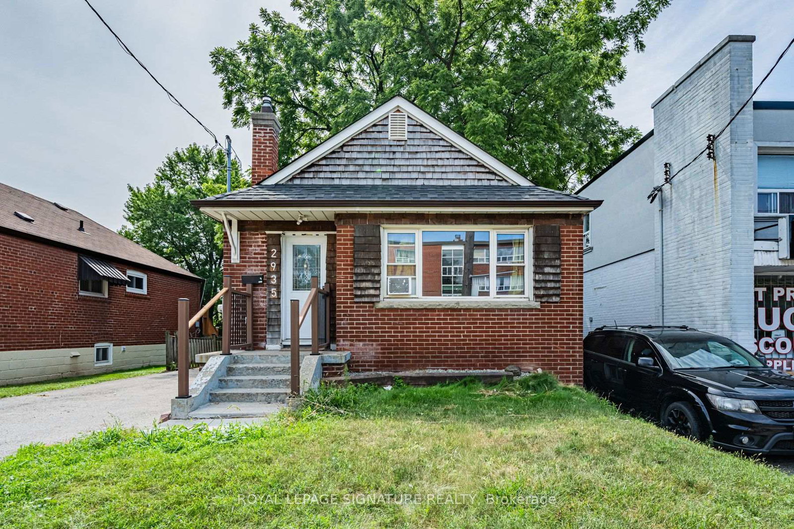 2935-st-clair-avenue-e-toronto-east-york-ontario-e13804026