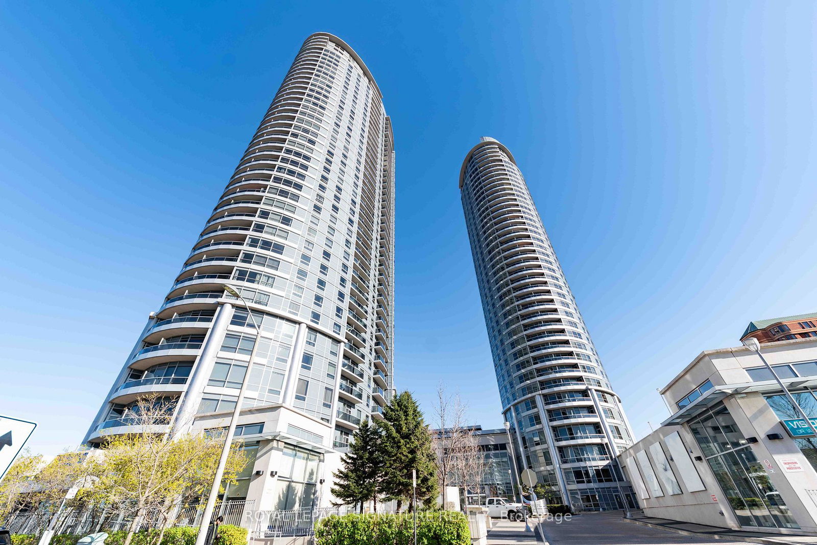 135-village-green-square-toronto-scarborough-ontario-e13804974