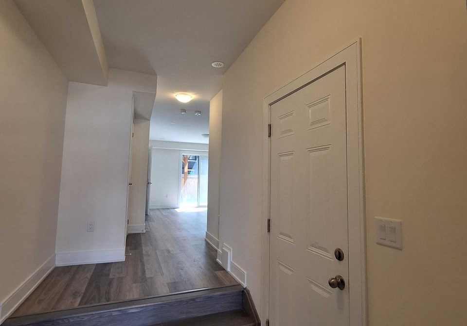 1695-dersan-street-pickering-ontario-e13805546