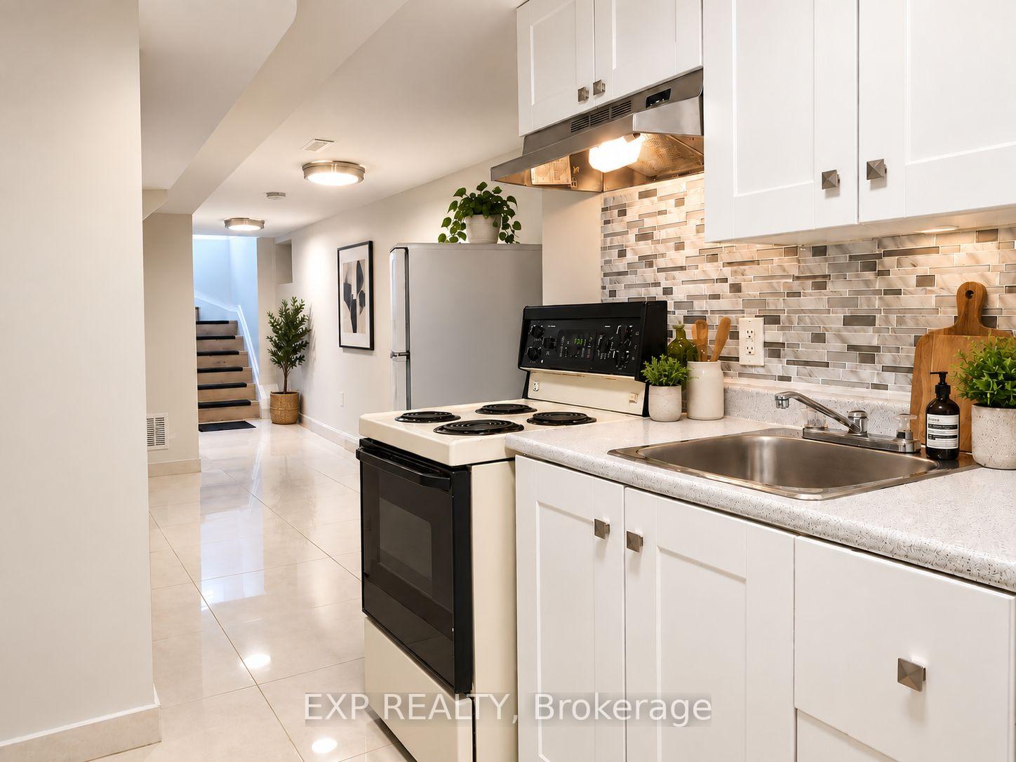801-pape-avenue-toronto-east-york-ontario-e13806170