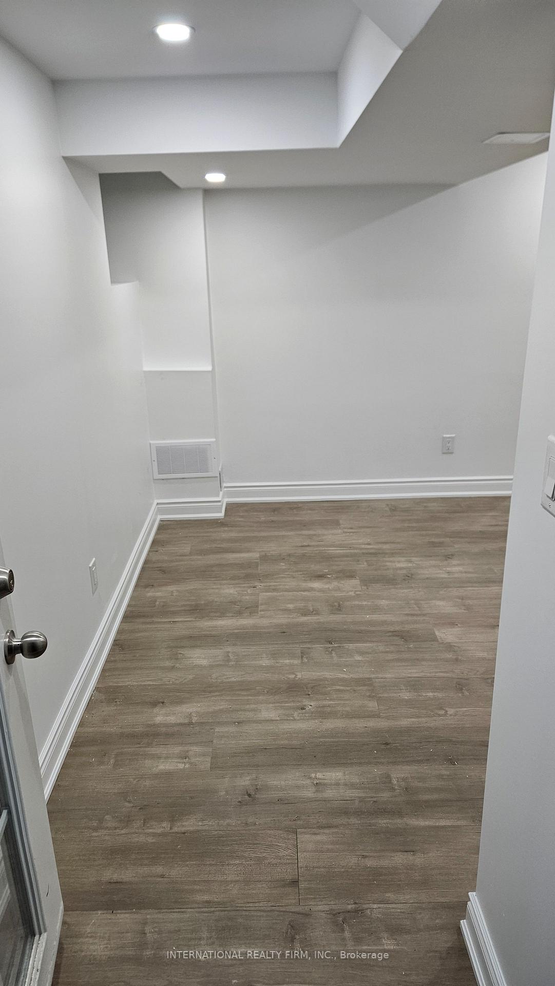 17a-skelton-crescent-ajax-ontario-e13806810