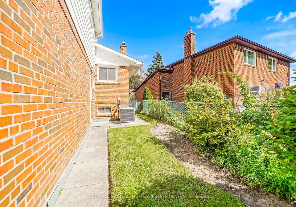111-briarscross-boulevard-toronto-scarborough-ontario-e13806912