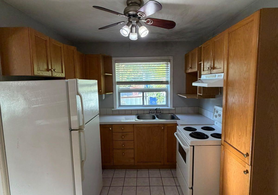 105-st-hubert-avenue-toronto-east-york-ontario-e13807566