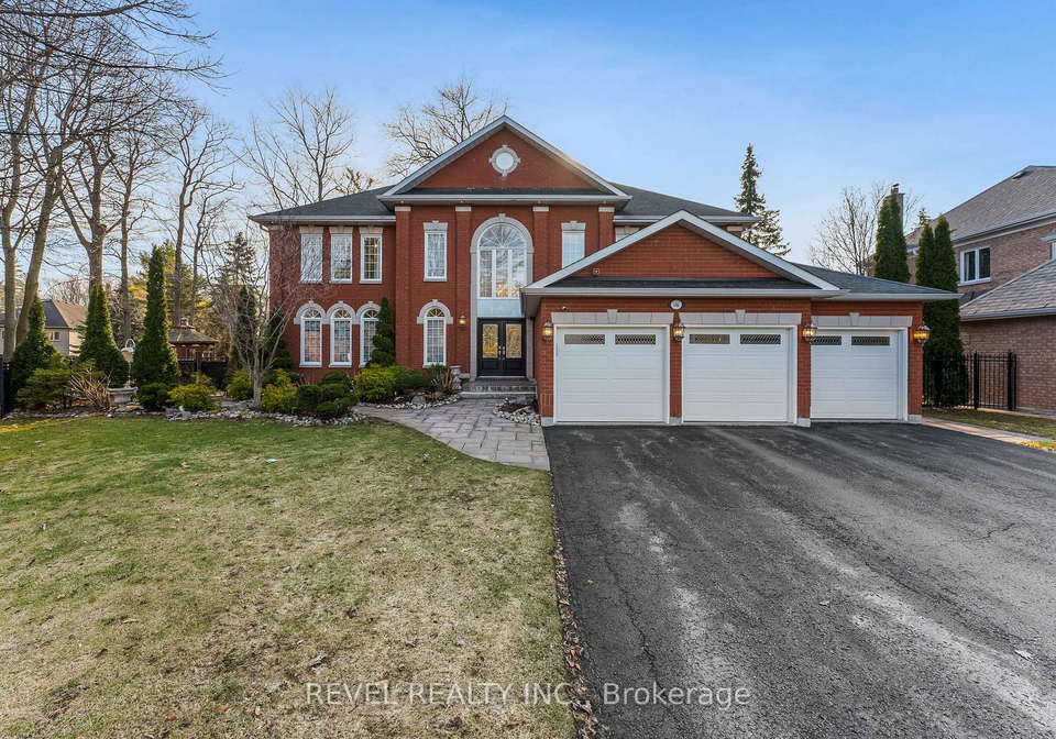 1486-ashwood-gate-pickering-ontario-e13807930