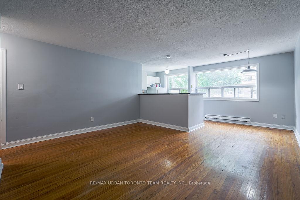 1346-queen-street-e-toronto-toronto-ontario-e13809216