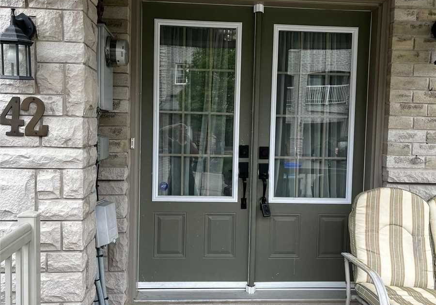 42-linnell-street-ajax-ontario-e13809220