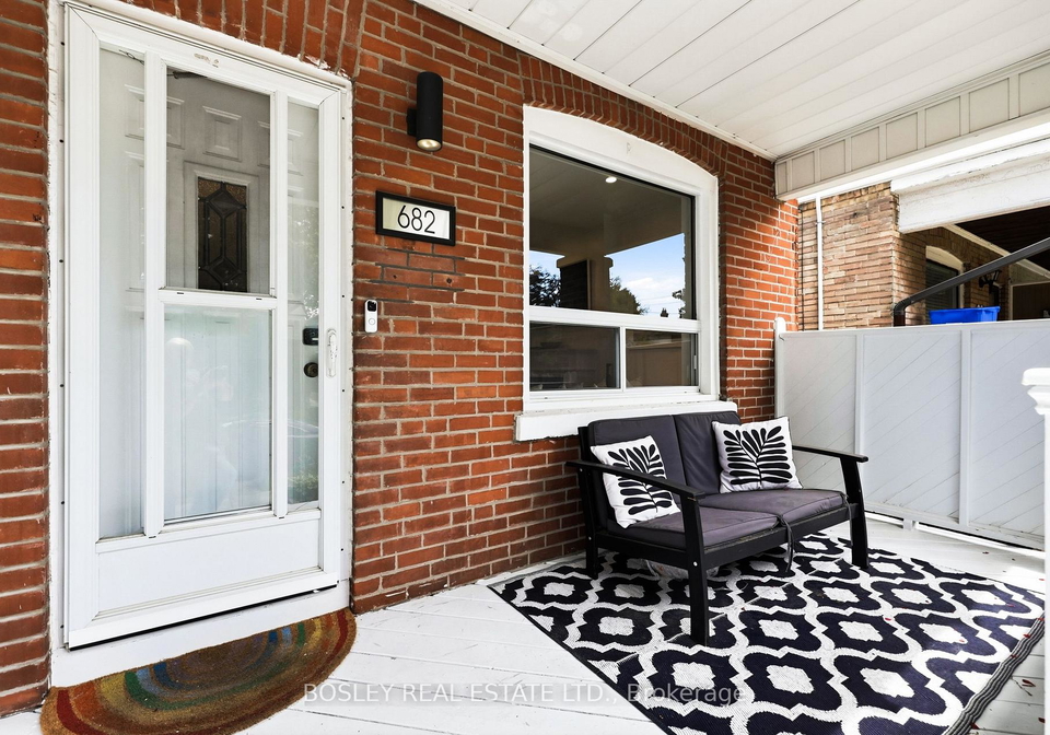 682-milverton-boulevard-toronto-east-york-ontario-e13809448