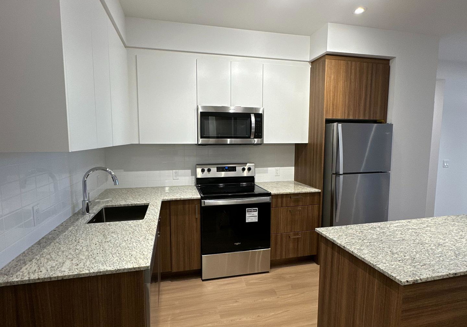 1010-dundas-street-e-whitby-ontario-e13809460