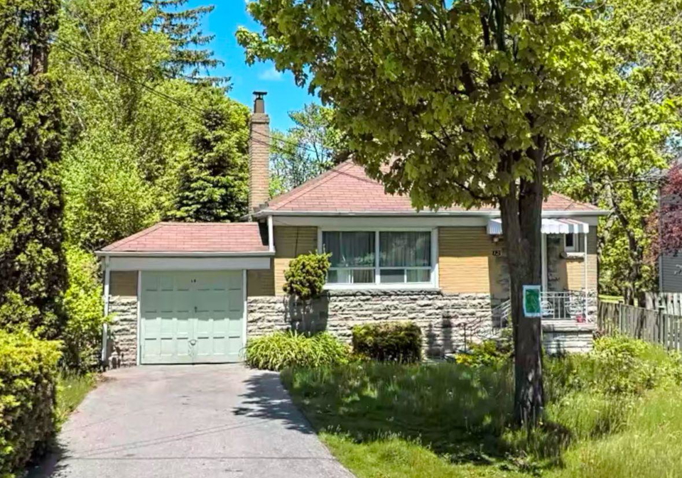 12-chatterton-boulevard-toronto-scarborough-ontario-e13810092
