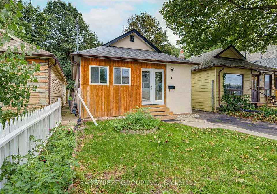 7-emmott-avenue-toronto-scarborough-ontario-e13810112