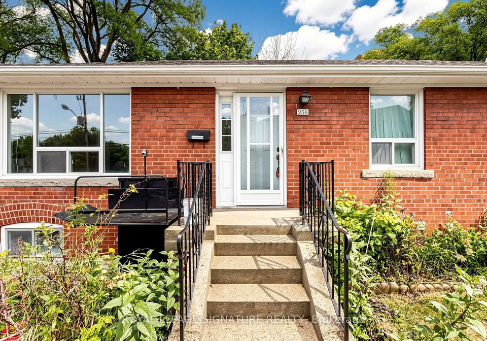 256-ferris-road-toronto-east-york-ontario-e13810224