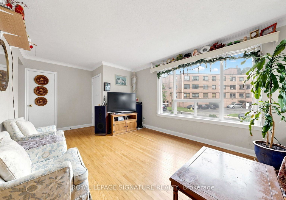 256-ferris-road-toronto-east-york-ontario-e13810224