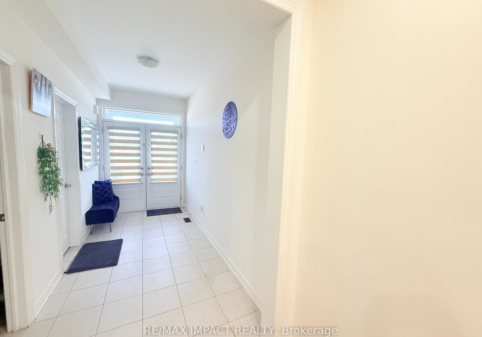 1318-apollo-street-oshawa-ontario-e13811432