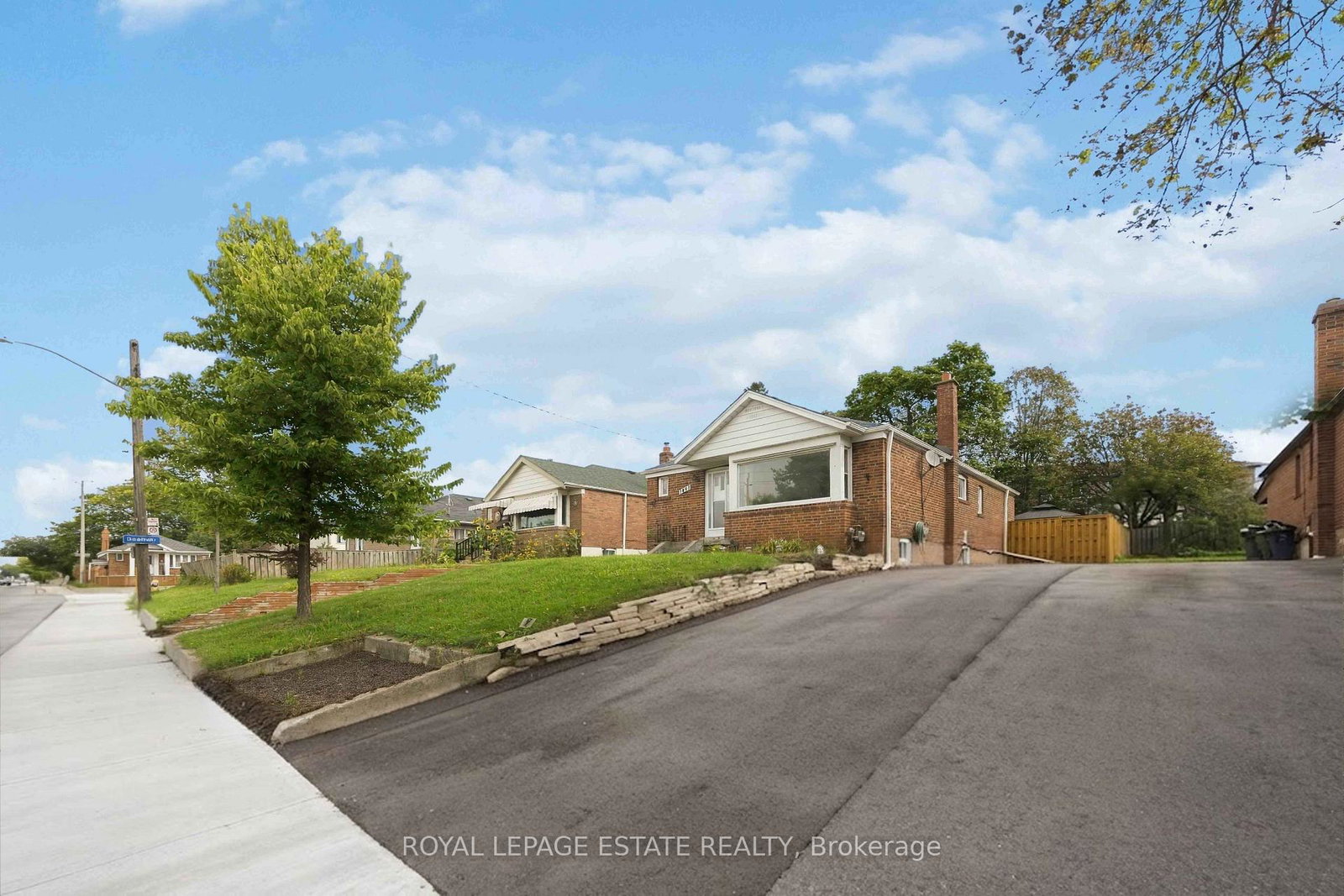 1843-victoria-park-avenue-toronto-scarborough-ontario-e13812300