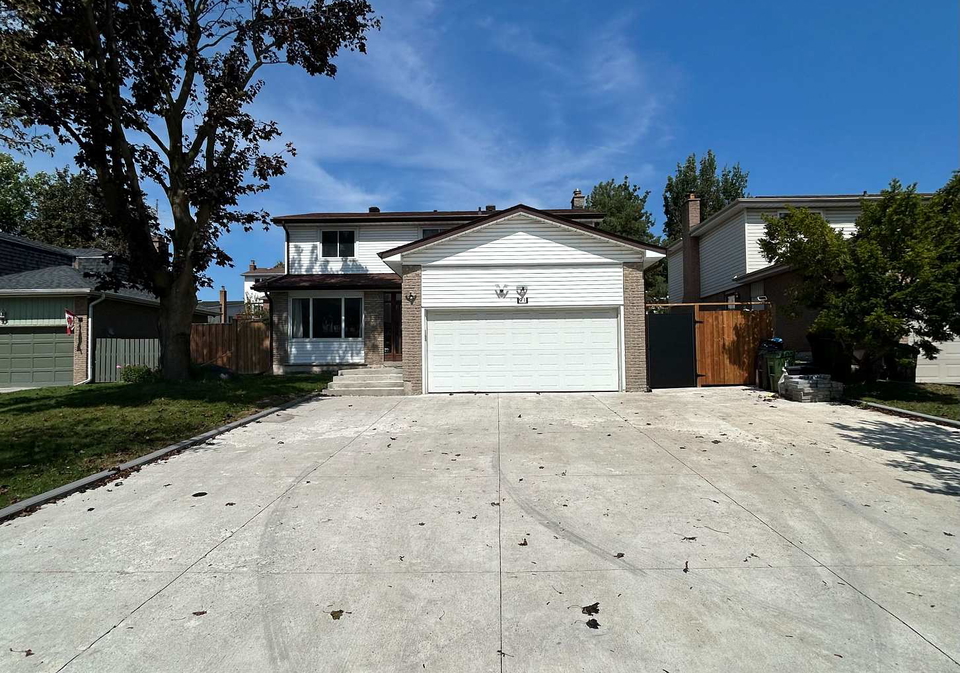 91-bushmills-square-toronto-scarborough-ontario-e13812388