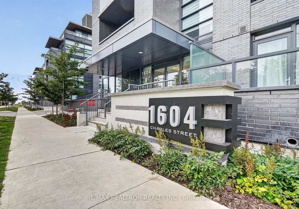 1604-charles-street-whitby-ontario-e13812900