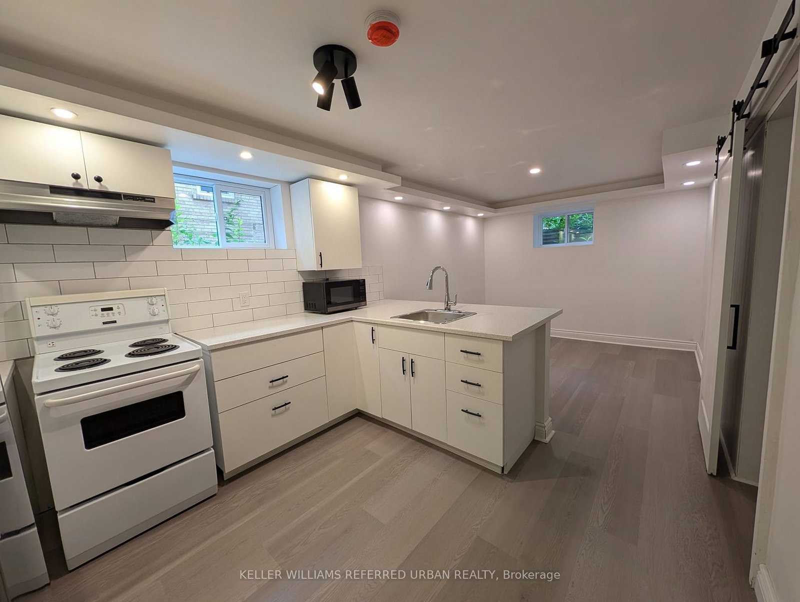2979-lawrence-avenue-e-toronto-scarborough-ontario-e13813018