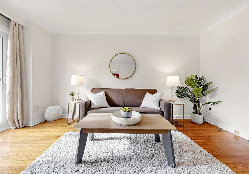 96b-laurel-avenue-toronto-scarborough-ontario-e13813570