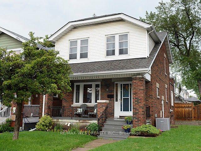 811-coxwell-avenue-toronto-east-york-ontario-e13814284