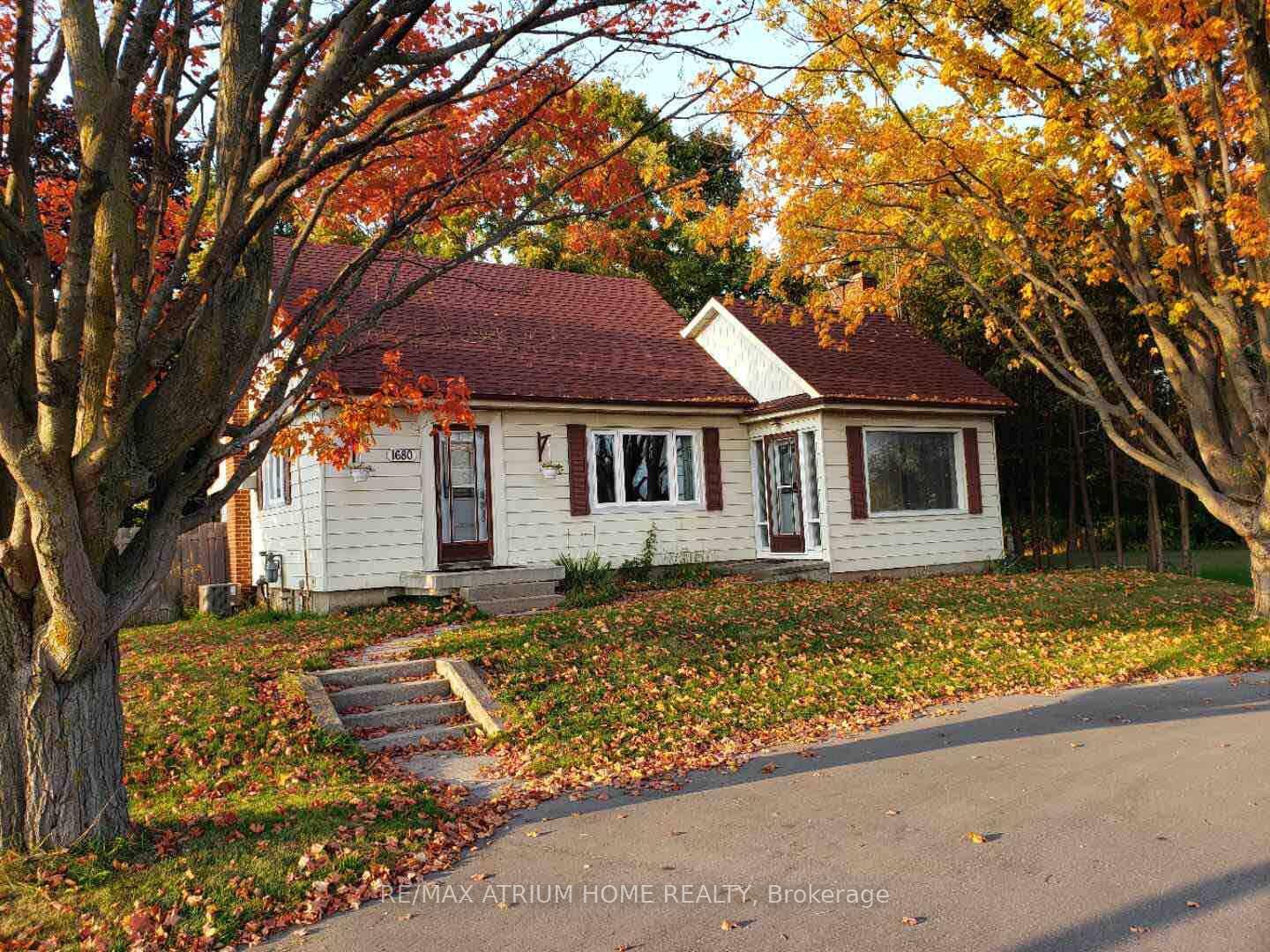 1680-victoria-street-west-whitby-ontario-e13814292