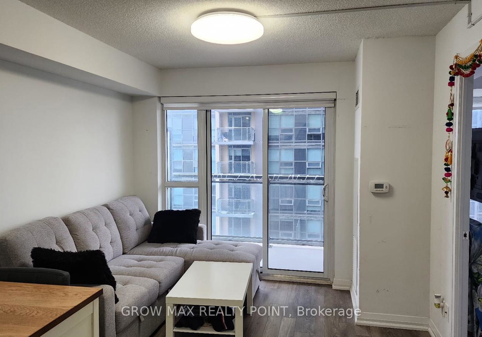 30-meadowglen-place-toronto-scarborough-ontario-e13814406