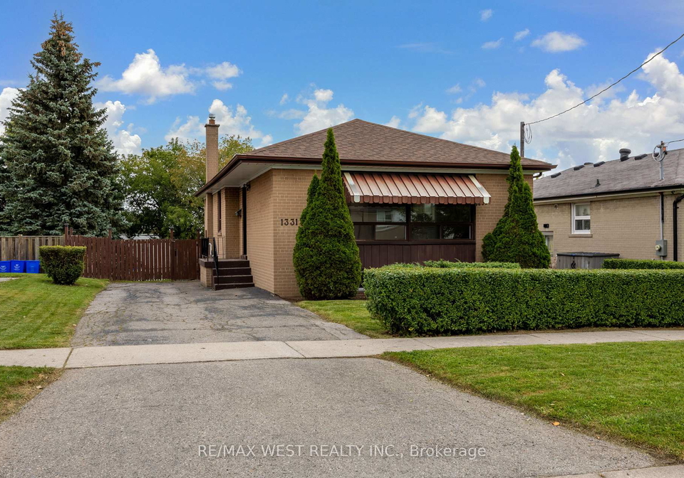 1331-sharbot-street-oshawa-ontario-e13815066