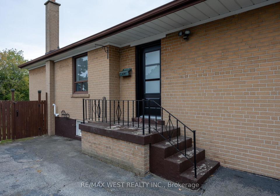 1331-sharbot-street-oshawa-ontario-e13815066