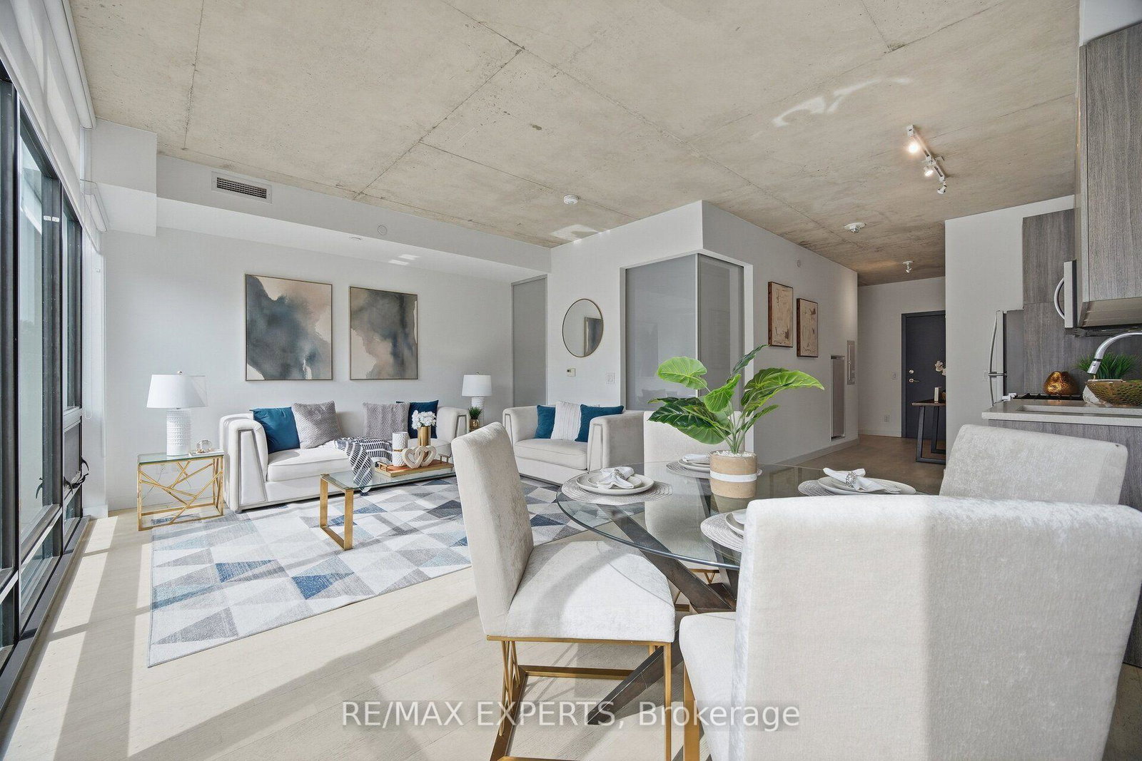 246-logan-avenue-e-toronto-toronto-ontario-e13815284