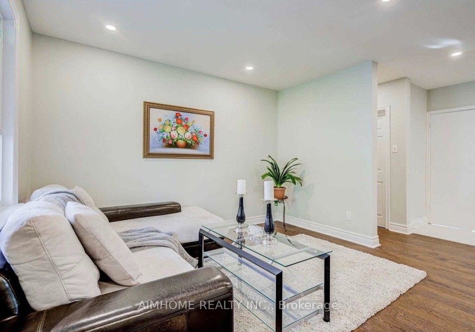 32-lauralynn-crescent-toronto-scarborough-ontario-e13816240