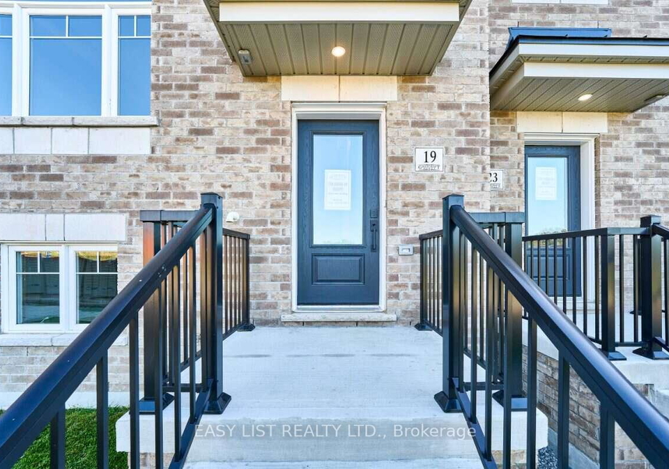 19-addyman-crescent-clarington-ontario-e13816822