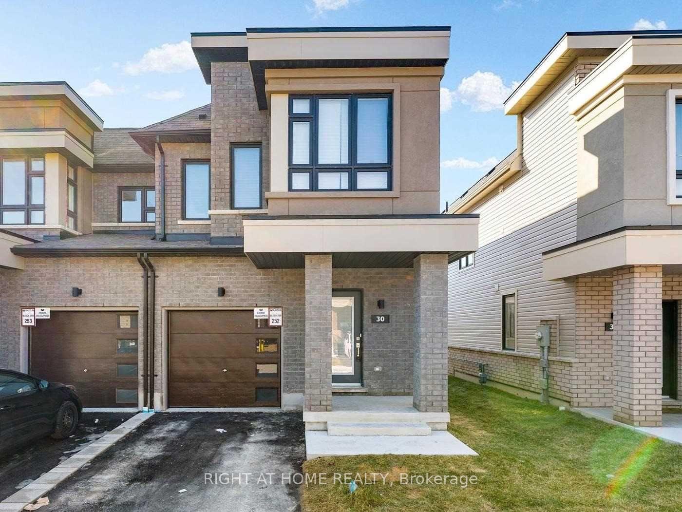 30-caspian-square-clarington-ontario-e13816938