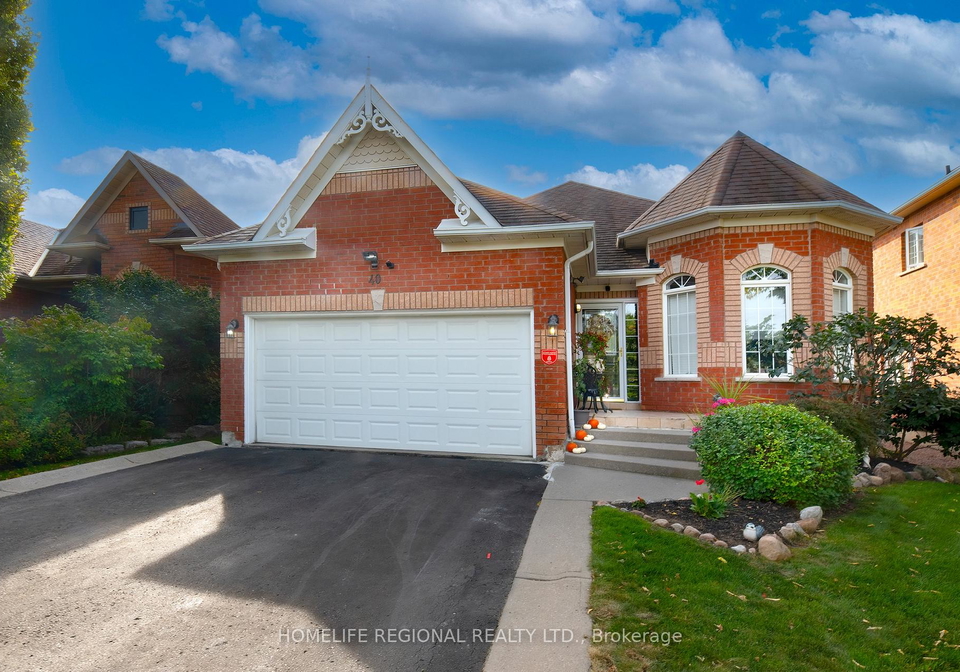 40-arnold-crescent-whitby-ontario-e13817154