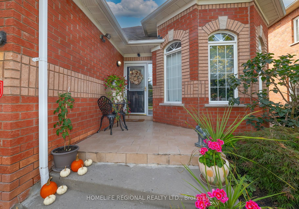 40-arnold-crescent-whitby-ontario-e13817154