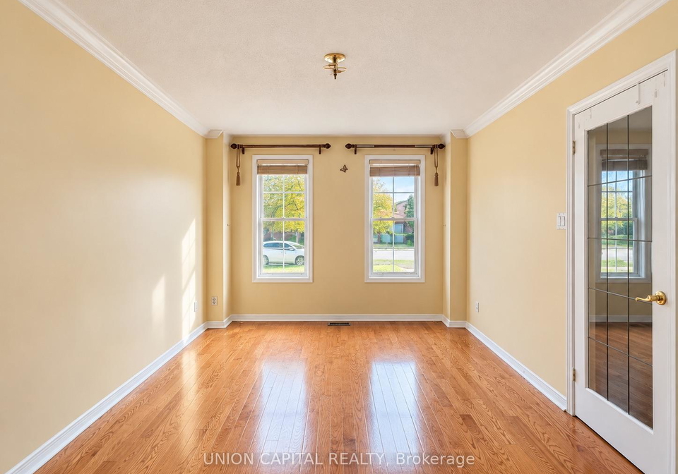 21-strawberry-hills-drive-toronto-scarborough-ontario-e13817158