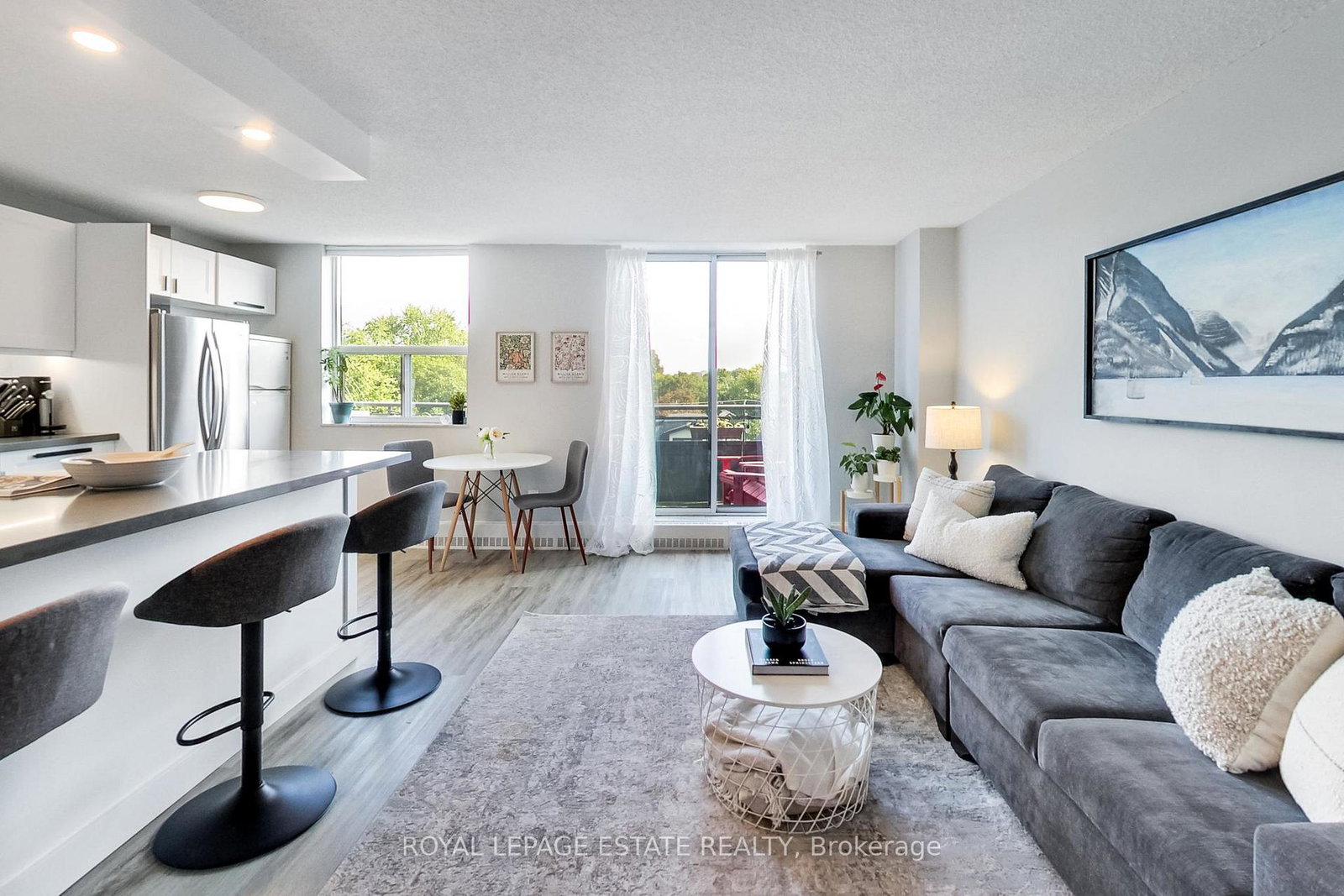1071-woodbine-avenue-toronto-east-york-ontario-e13818168