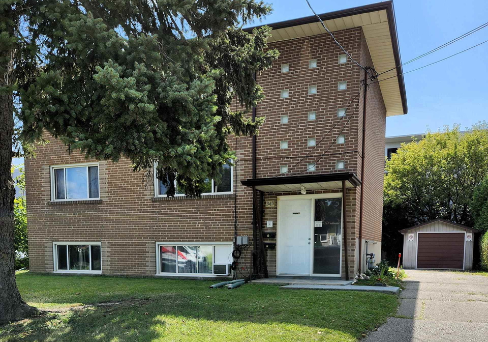343-frontenac-avenue-oshawa-ontario-e13819370