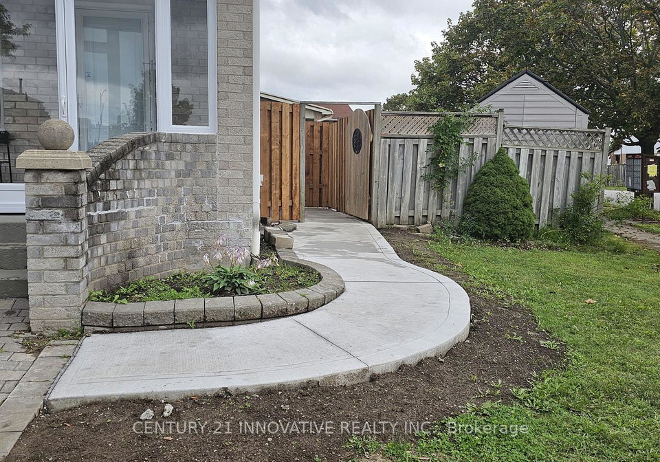 2-blackburn-crescent-ajax-ontario-e13820280