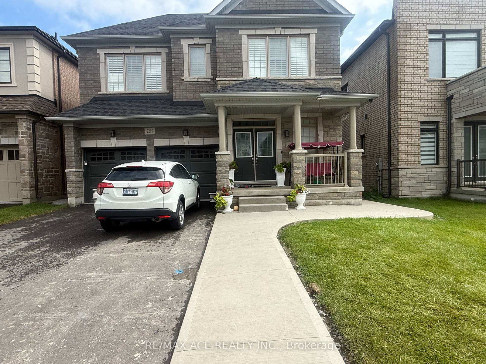 2219-beckman-crescent-oshawa-ontario-e13820320
