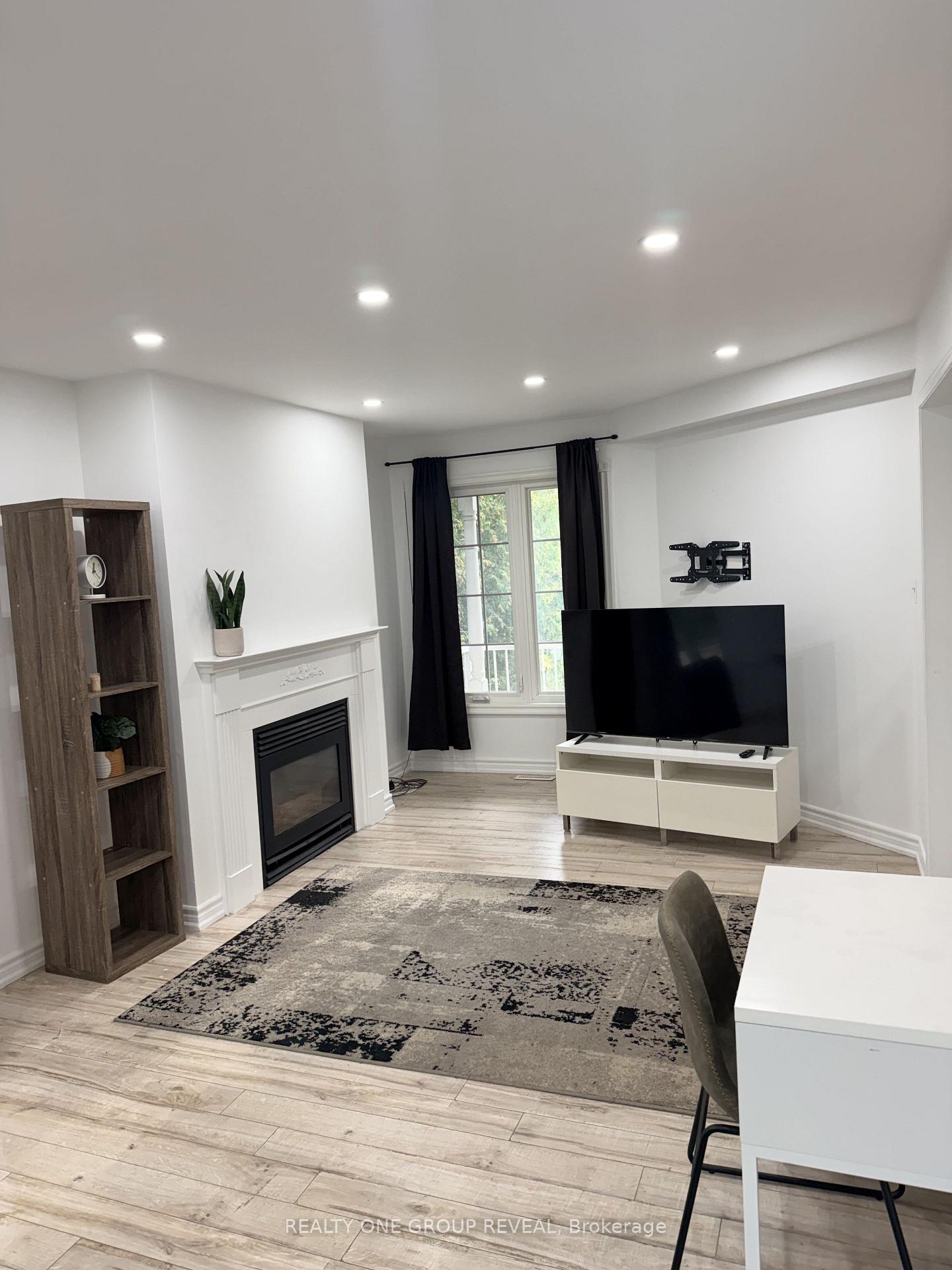1027-ridgemount-boulevard-oshawa-ontario-e13820330