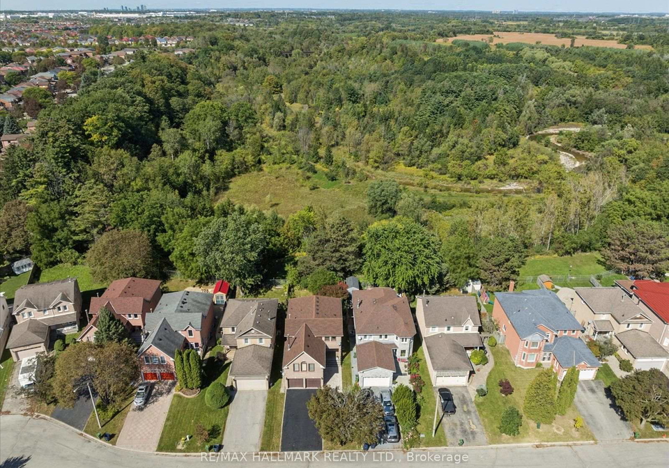 32-valley-centre-drive-toronto-scarborough-ontario-e13820822