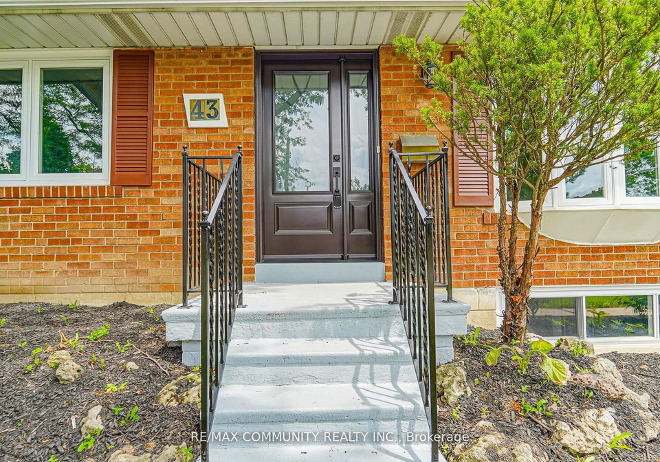 43-christina-crescent-toronto-scarborough-ontario-e13820832