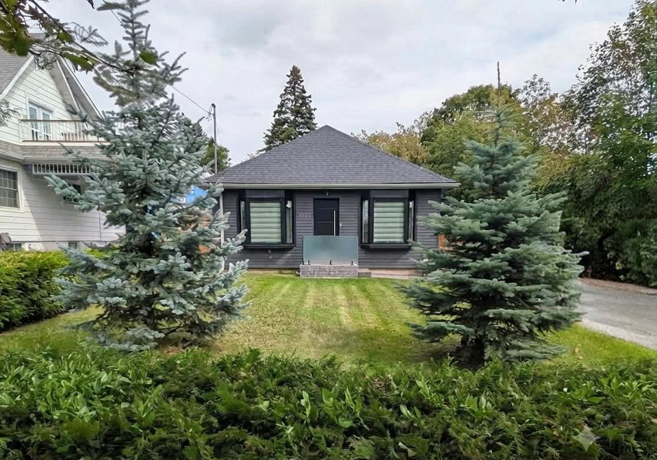 1723-brock-street-s-whitby-ontario-e13820840